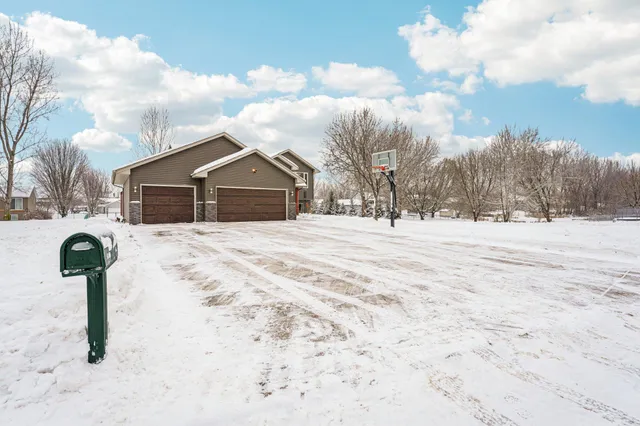 $375,000 | 29614 Nathan Avenue, Lindstrom, MN 55045