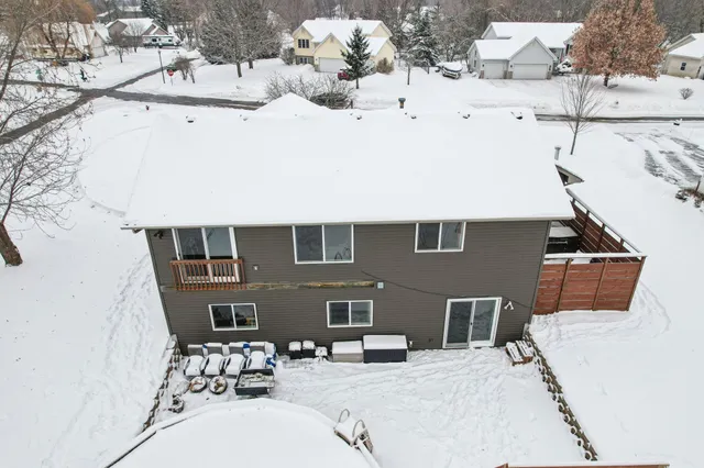 $375,000 | 29614 Nathan Avenue, Lindstrom, MN 55045