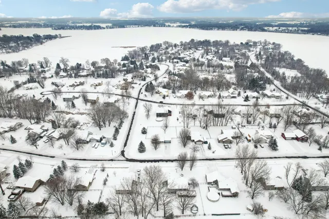 $375,000 | 29614 Nathan Avenue, Lindstrom, MN 55045