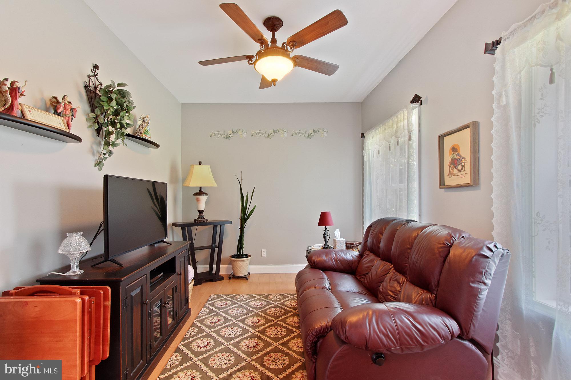 16407 Dolf Road Stewartstown, PA 17363 - Photo 5 of 38 Gallery Image 5