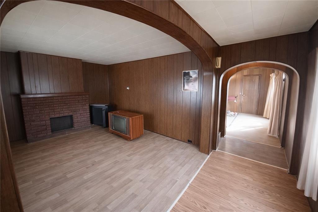 912 Washington Avenue Monaca, PA 15061 - Photo 6 of 23 Virtually enhanced