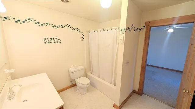 $849,000 | 742 Monroe Street, El Dorado Springs, MO 64744