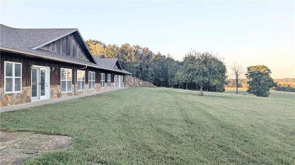 $749,000 | 742 Monroe Street, El Dorado Springs, MO 64744