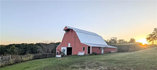 $849,000 | 742 Monroe Street, El Dorado Springs, MO 64744