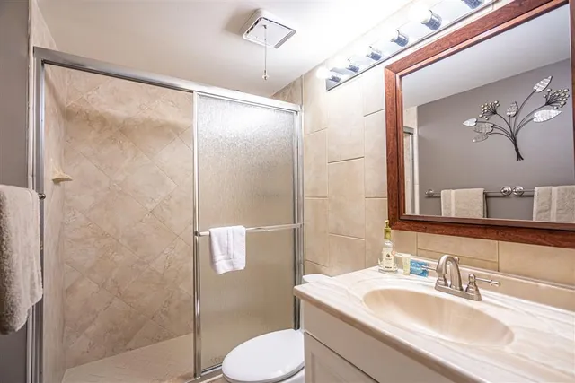 $2,000 | 622 Waterside Drive, Hypoluxo, FL 33462