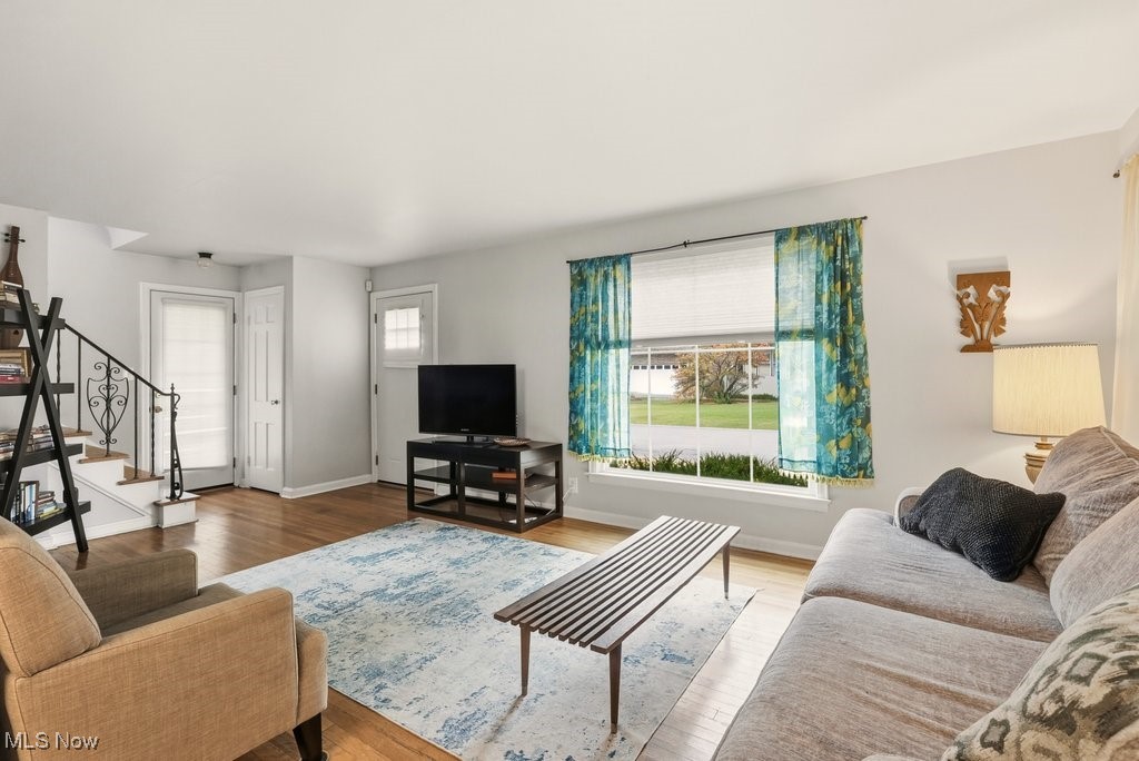 18209 Cornwall Road Cleveland, OH 44119 - Photo 9 of 31 Gallery Image 9