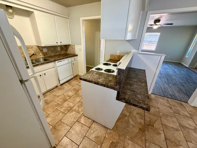 a view of a storage & utility room in a kitchen