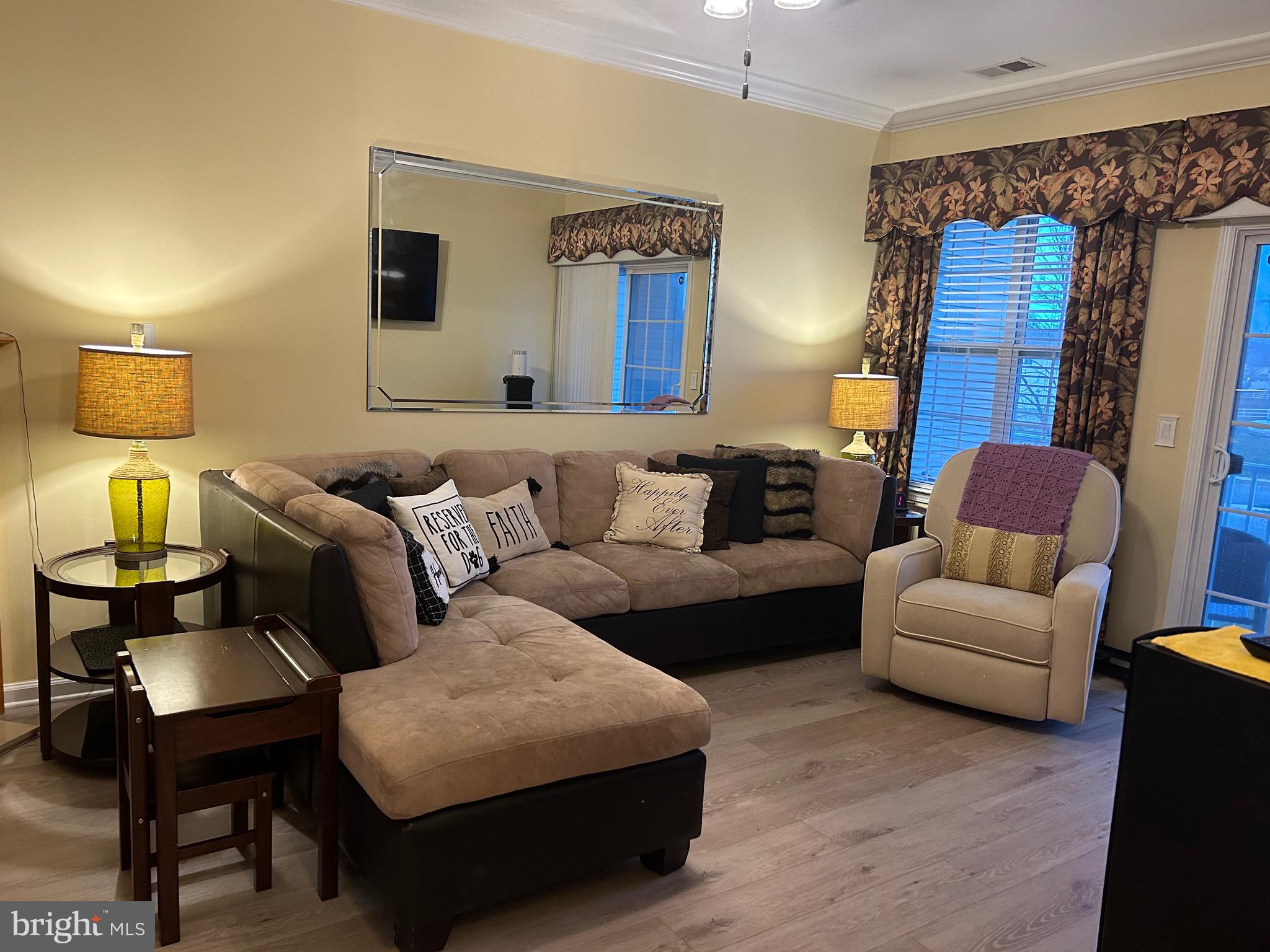 104 Raphael Court Williamstown, NJ 08094 - Photo 6 of 16 Gallery Image 6