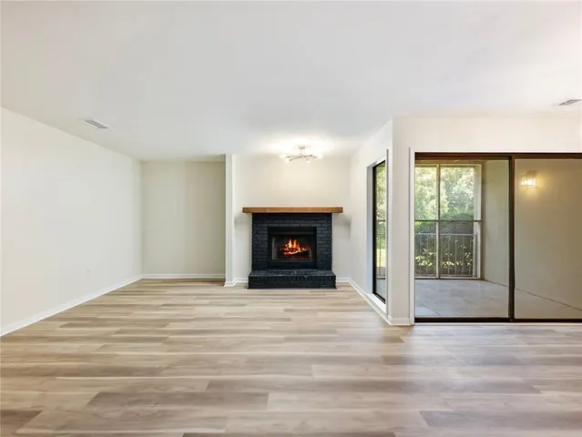 $2,000 | 605 Candler Street, Unit C2, Gainesville, GA 30501