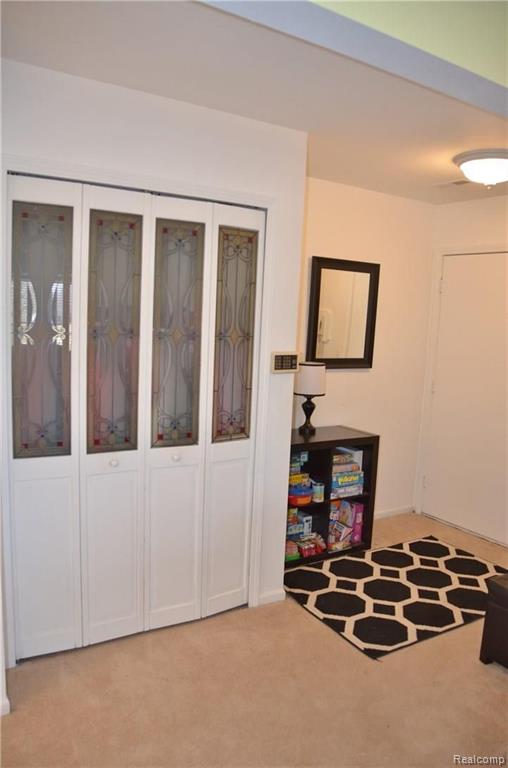 8533 Mathias Drive Grosse Ile, MI 48138 - Photo 4 of 19