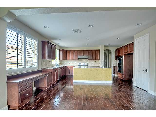 2756 Rambling Vista Road Chula Vista, CA 91915 - Photo 8 of 24
