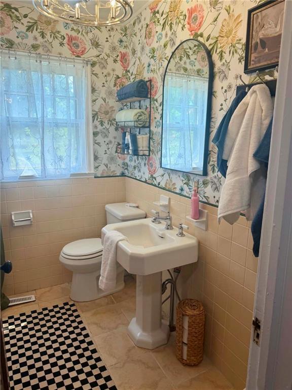 709 North Allen Road Independence, MO 64050 - Photo 12 of 21 Gallery Image 12