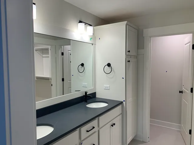 $529,900 | 1040 North Washington Street, Lowell, MI 49331