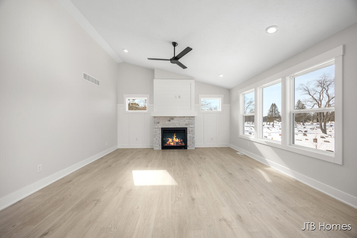 1040 North Washington Street Lowell, MI 49331 - Photo 4 of 21 FR_11_Sequoia_1002