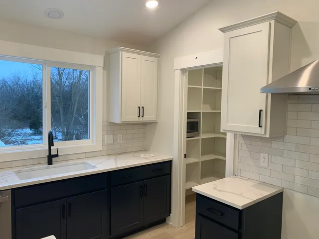 $529,900 | 1040 North Washington Street, Lowell, MI 49331