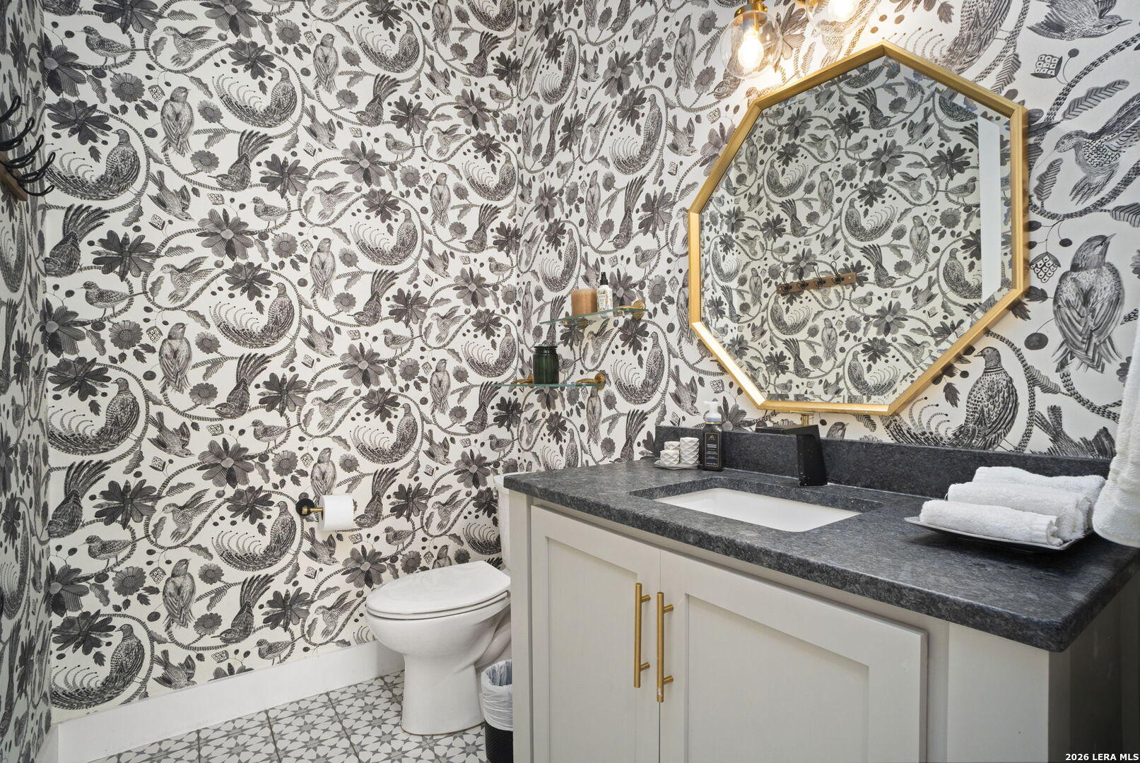 104 Balcones Bend Boerne, TX 78006 - Photo 17 of 43