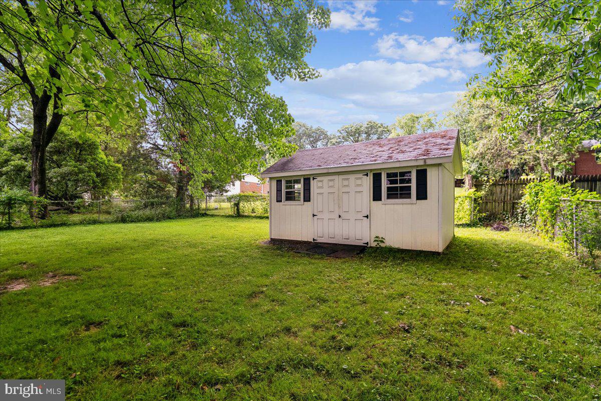 9817 Cherry Tree Lane Silver Spring, MD 20901 - Photo 48 of 73