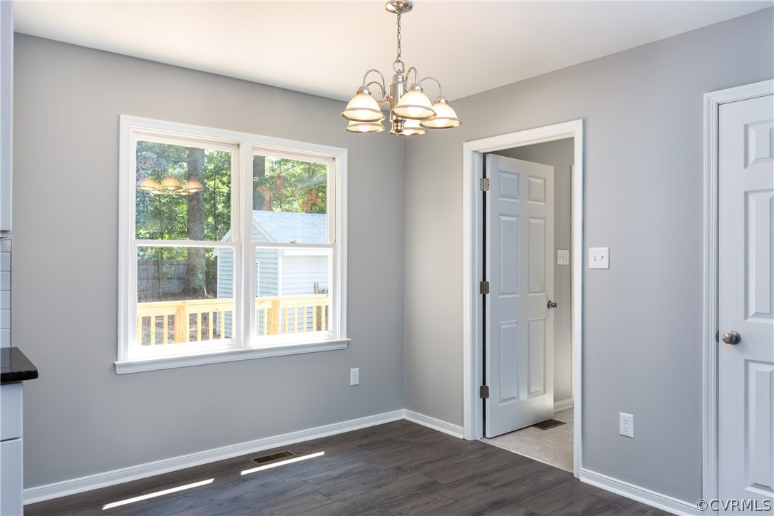 7613 Genuine Risk Lane Midlothian, VA 23112 - Photo 15 of 36 a view of livingroom with window