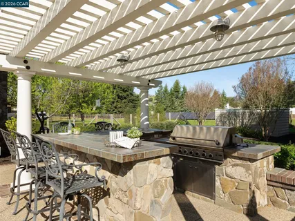 $6,698,800 | 5401 Penny Lane, Danville, CA 94506