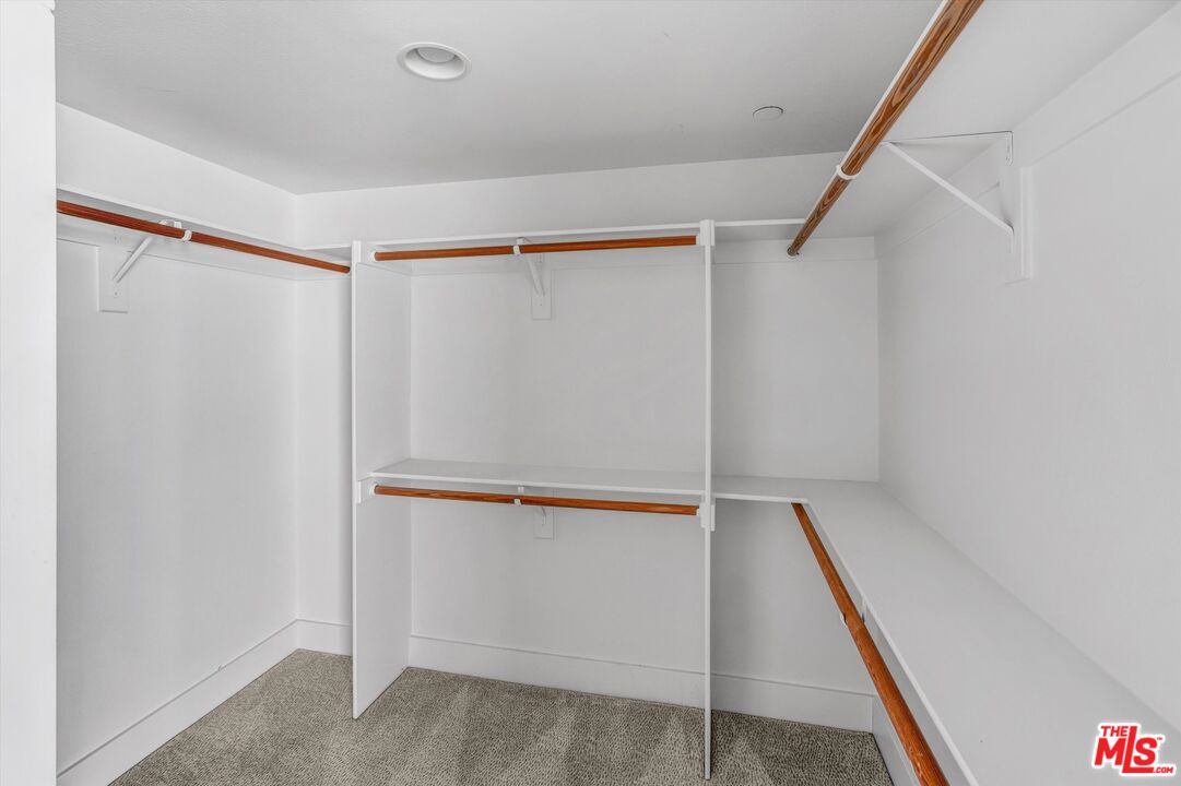 7249 Franklin Avenue, Unit 204 Los Angeles, CA 90046 - Photo 6 of 17 a view of an empty room