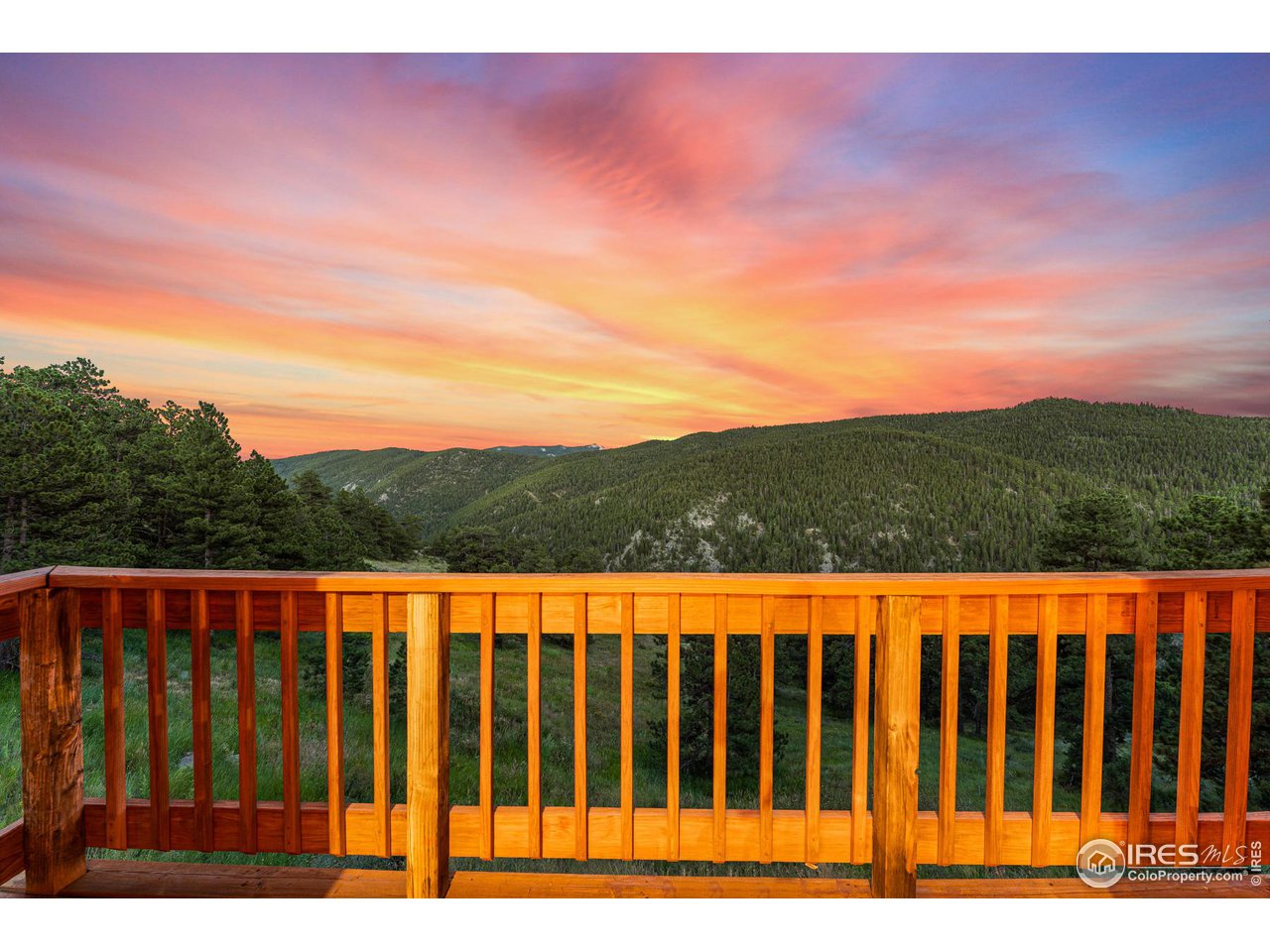 3907 Ridge Road Nederland, CO 80466 - Photo 22 of 40 Sunset!