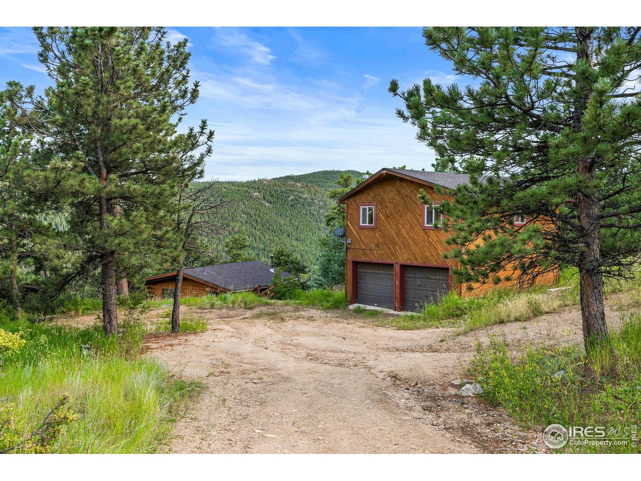 3907 Ridge Road Nederland, CO 80466 - Photo 28 of 40 Detached oversized 2 car garage with extra storage and studio!