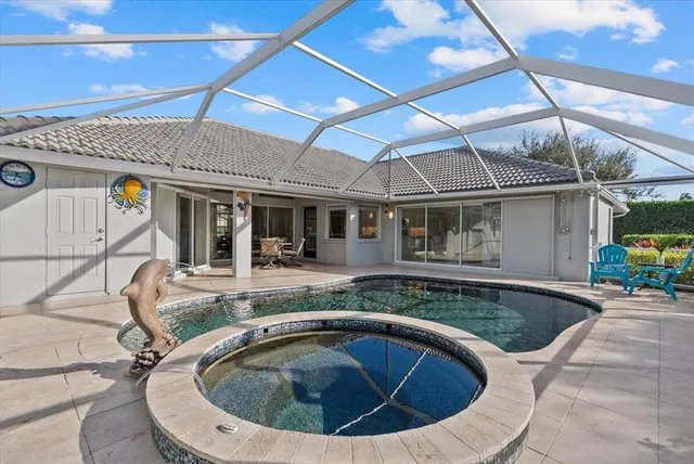 $625,000 | 331 Meadow Beauty Court, Venice, FL 34293