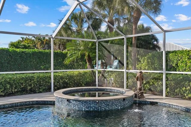 $625,000 | 331 Meadow Beauty Court, Venice, FL 34293