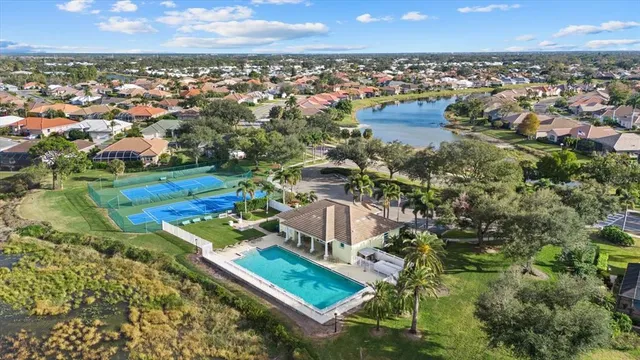 $625,000 | 331 Meadow Beauty Court, Venice, FL 34293