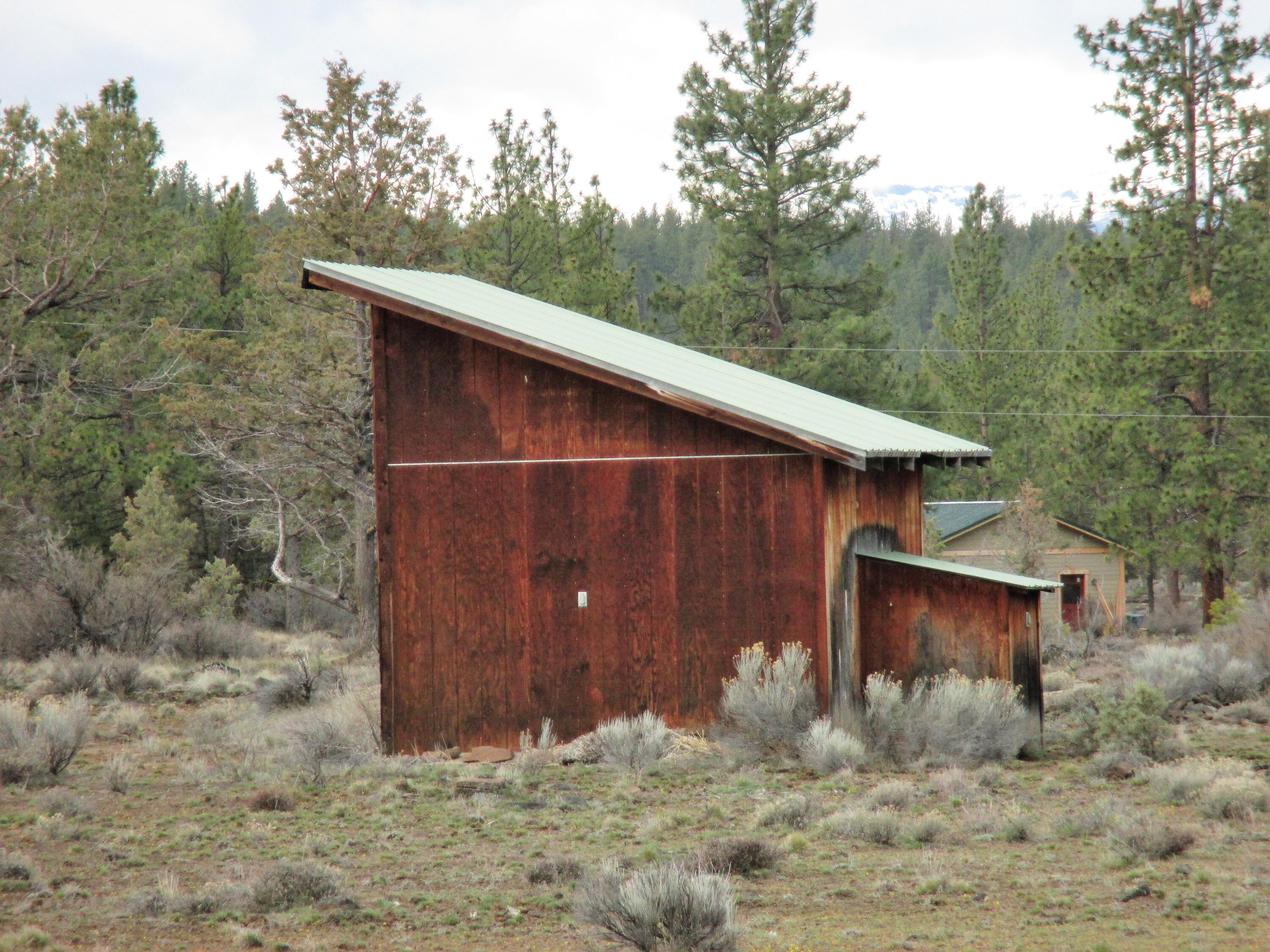 17474 Big Buck Road Sisters, OR 97759 - Photo 13 of 30 13