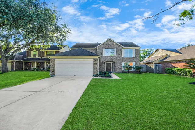$359,000 | 4211 Royal Manor Drive, Pasadena, TX 77505