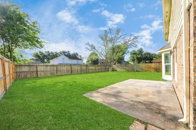 $359,000 | 4211 Royal Manor Drive, Pasadena, TX 77505