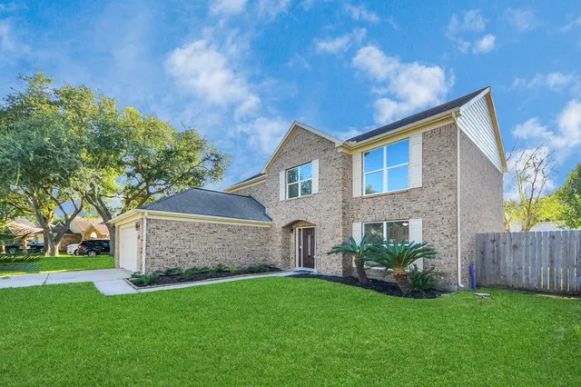 $359,000 | 4211 Royal Manor Drive, Pasadena, TX 77505