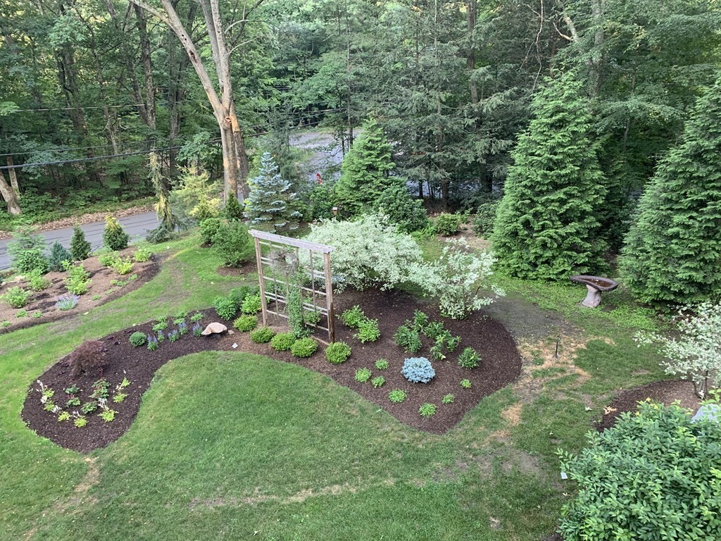 106 Shutesbury Road Amherst, MA 01002 - Photo 36 of 41