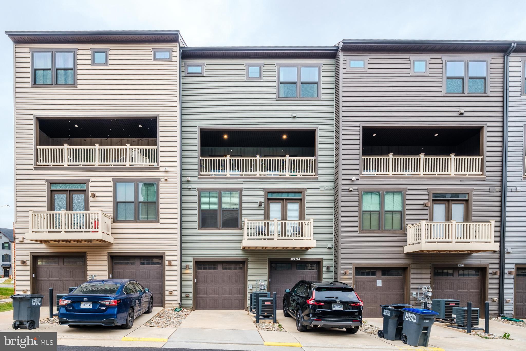 14049 Sunrise Valley Drive, Unit 7P Herndon, VA 20171 - Photo 2 of 51