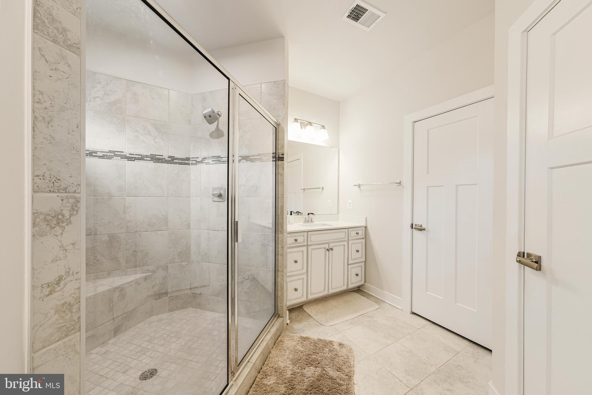 14049 Sunrise Valley Drive, Unit 7P Herndon, VA 20171 - Photo 32 of 51