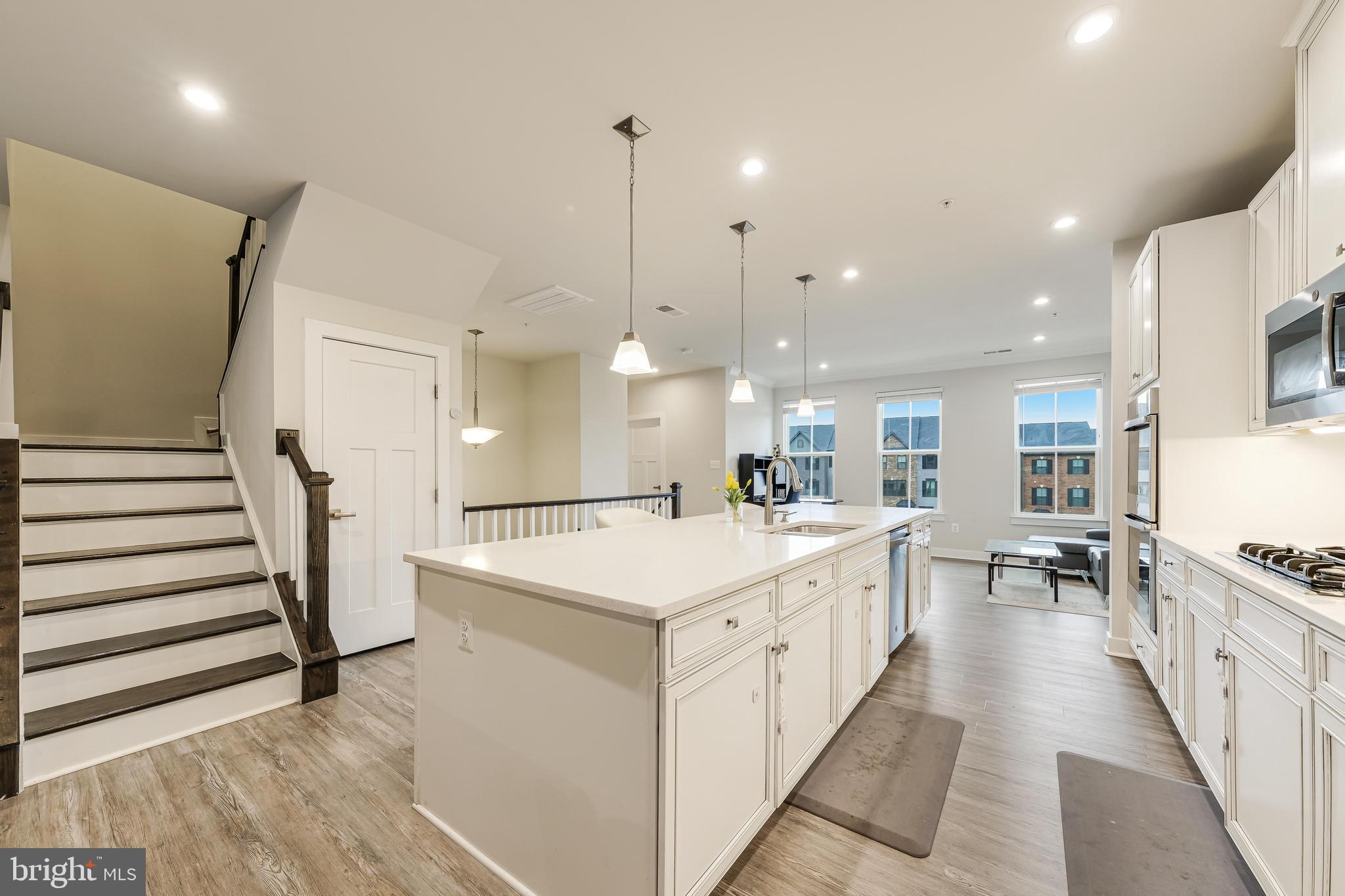 14049 Sunrise Valley Drive, Unit 7P Herndon, VA 20171 - Photo 8 of 51