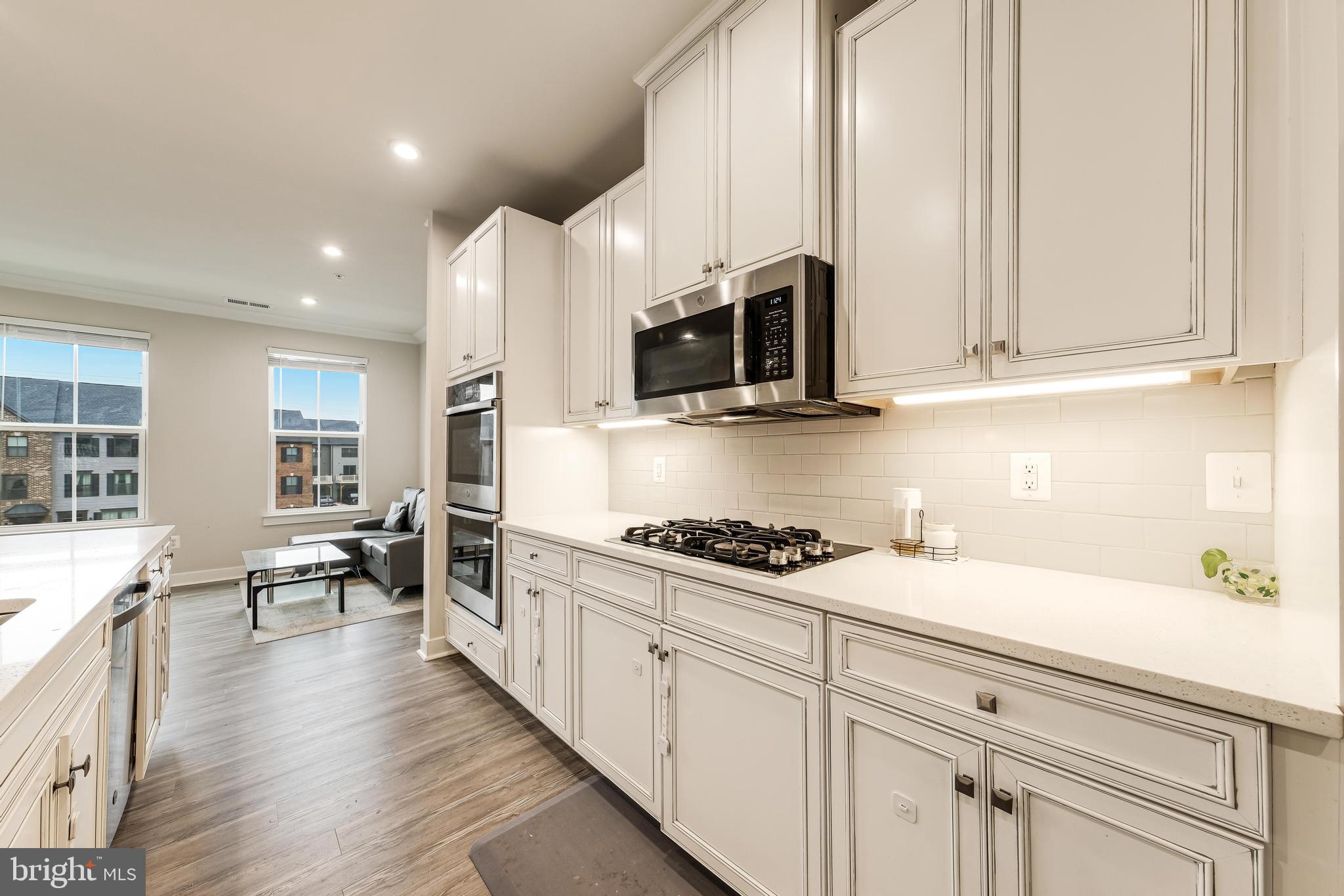 14049 Sunrise Valley Drive, Unit 7P Herndon, VA 20171 - Photo 9 of 51