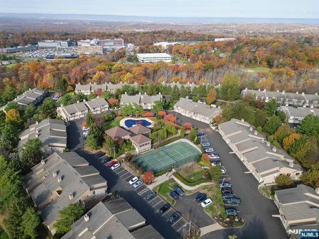 $685,000 | 2 Meyer Court, Unit 1602, West Orange, NJ 07052