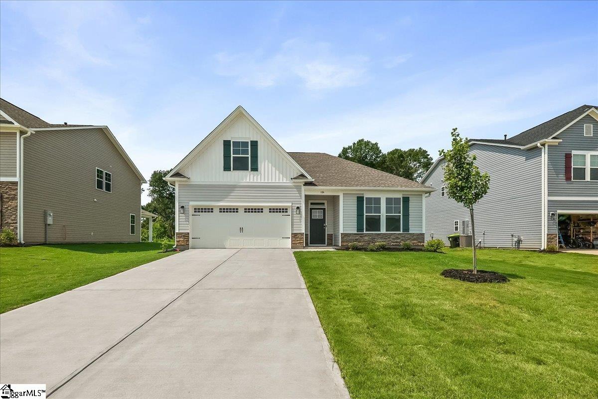 184 Hunter Ridge Drive Boiling Springs, SC 29316 - Photo 1 of 33 Gallery Image 1
