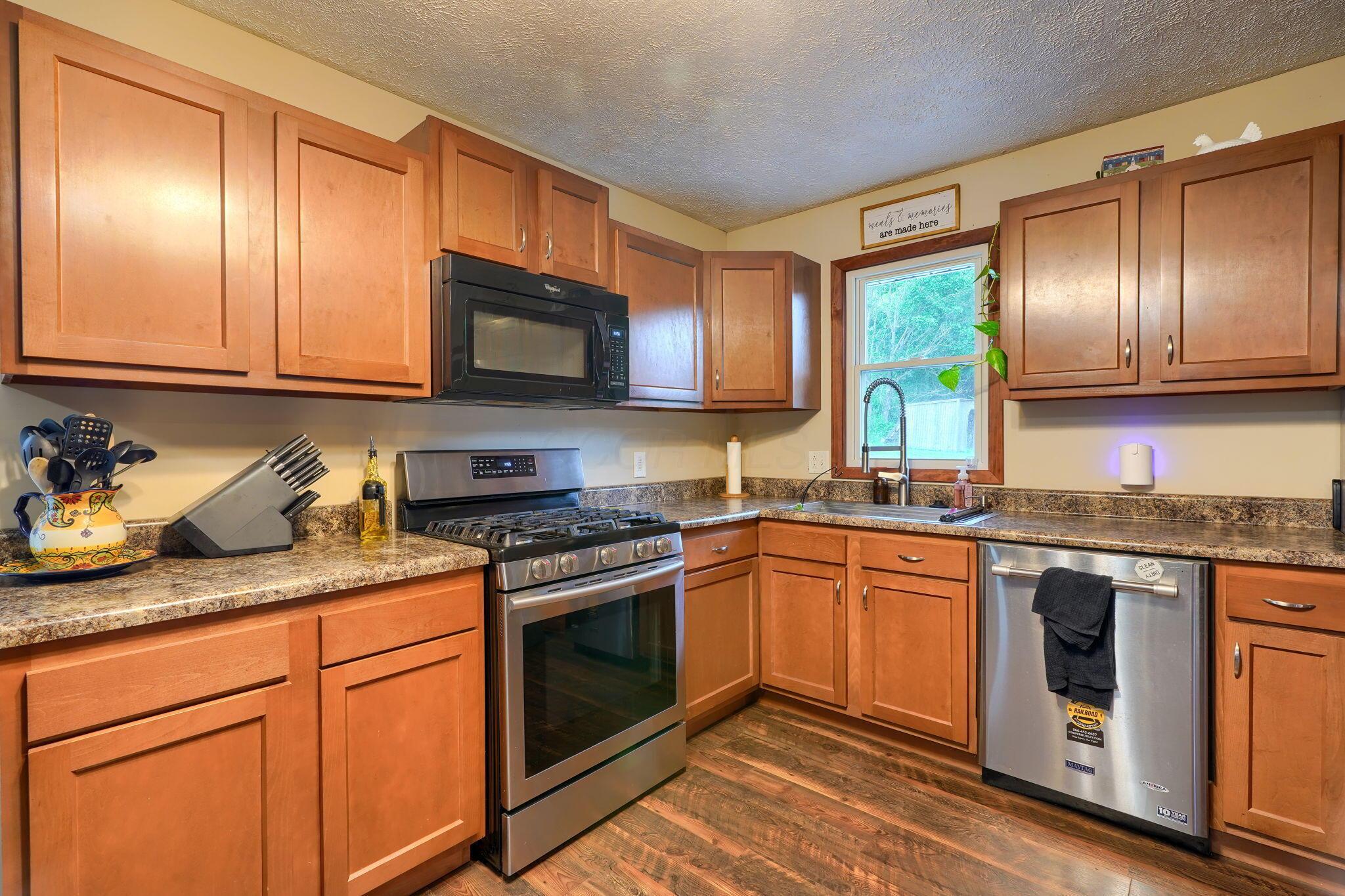 1824 Debord Road Chillicothe, OH 45601 - Photo 8 of 50 1824 Debord Rd (11)