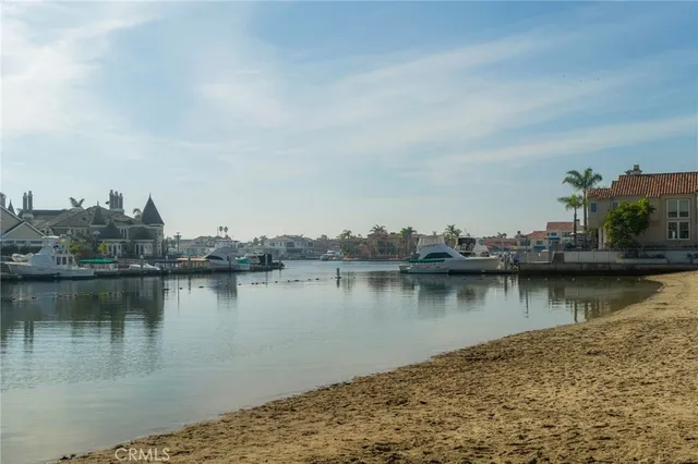 $5,800 | 3310 Tempe Drive, Huntington Beach, CA 92649