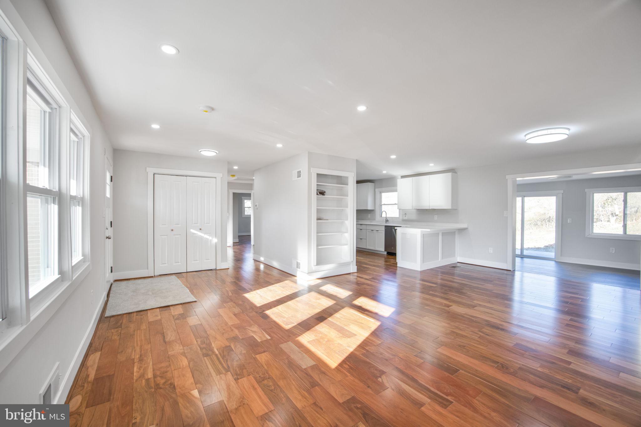 1700 Crosby Road Hyattsville, MD 20783 - Photo 4 of 57