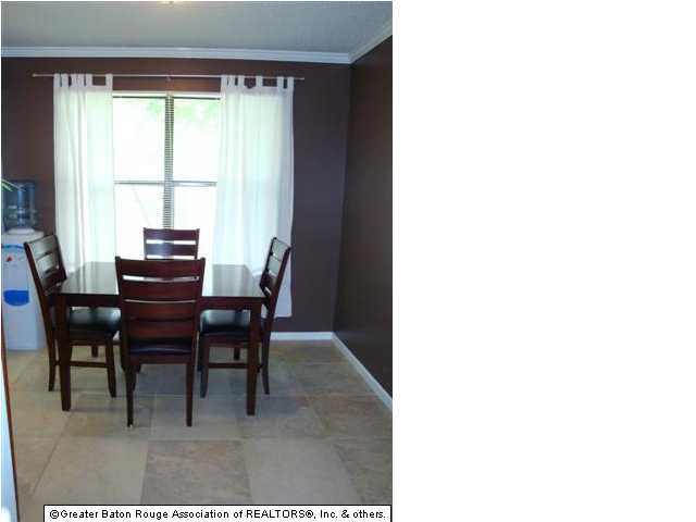 2113 Pecan Ridge Avenue Baton Rouge, LA 70816 - Photo 4 of 13
