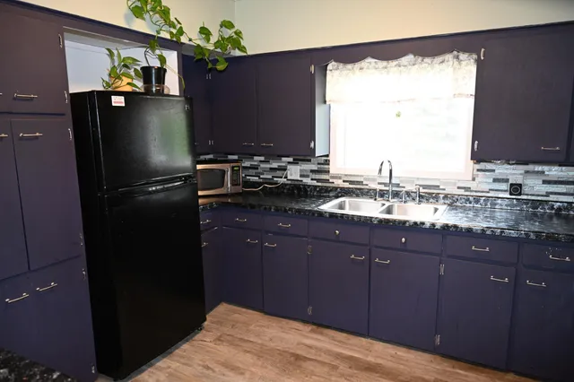 $179,000 | 106 South Summit Street, Spooner, WI 54801