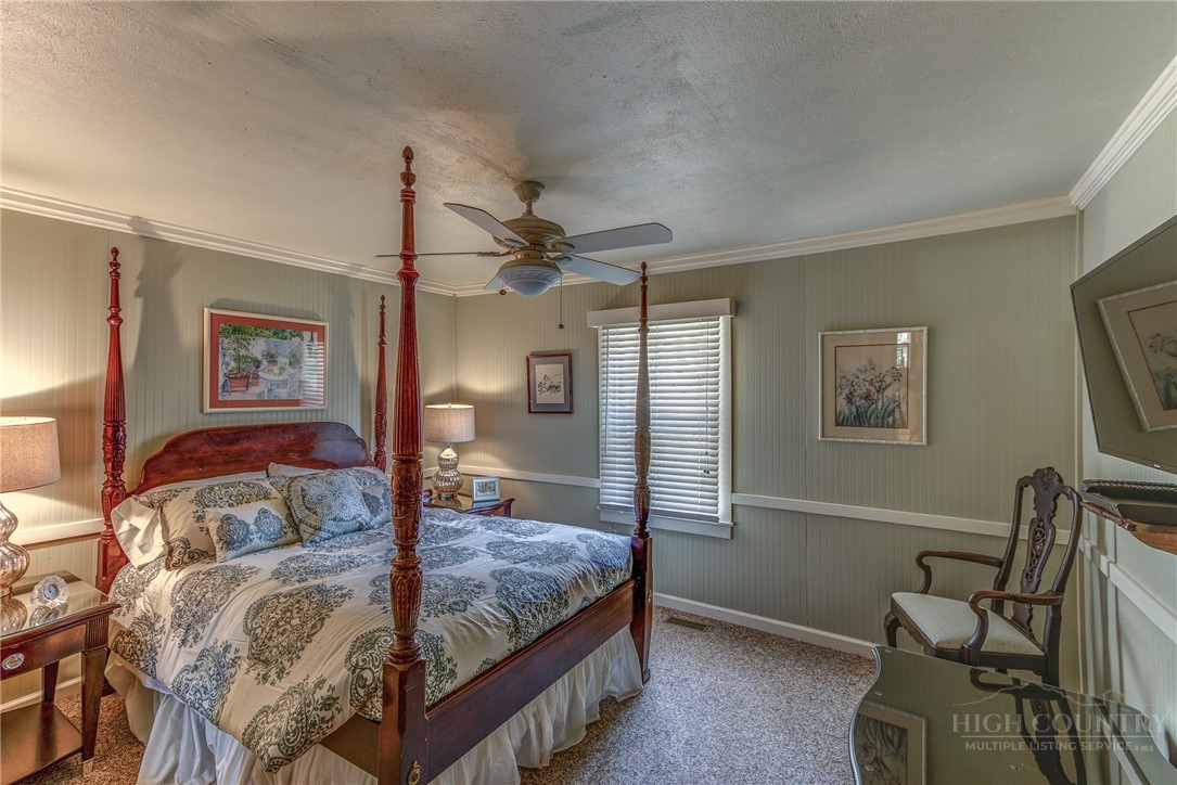 392 Old Danner Road Vilas, NC 28692 - Photo 10 of 23