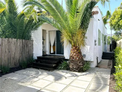 $1,899,000 | 908 Victoria Avenue, Venice, CA 90291