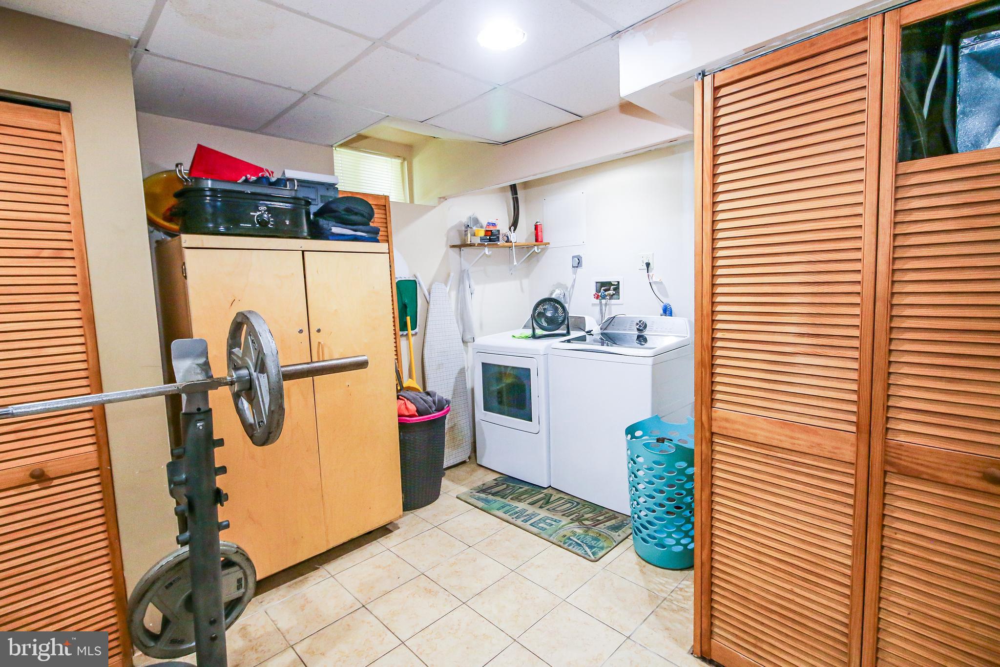 8121 Elizabeth Road Pasadena, MD 21122 - Photo 20 of 28 laundry