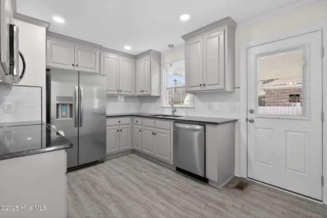 $269,900 | 1204 Queen Anne Road Northwest, Wilson, NC 27896