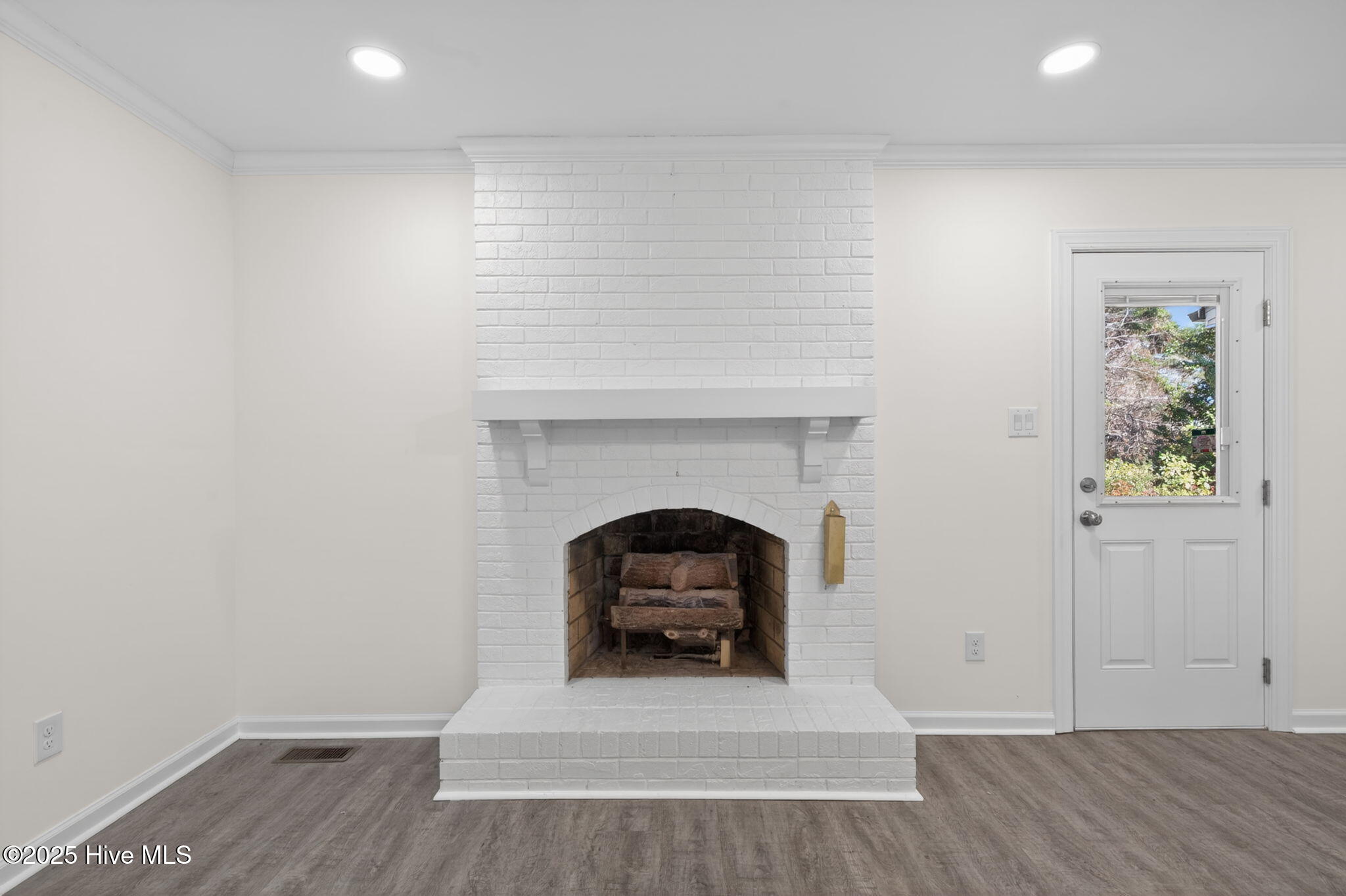 1204 Queen Anne Road Northwest Wilson, NC 27896 - Photo 15 of 37 Den